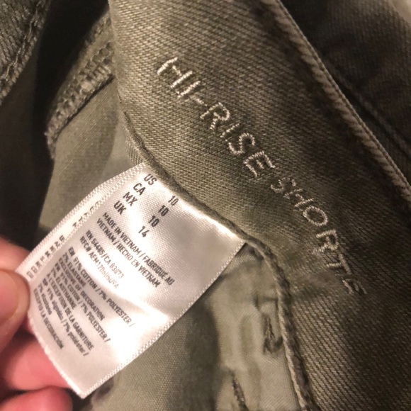 Shorts - Picture 4 of 4